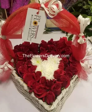 Valentine Flowers Basket Lahore - The Flowers Delivery.com