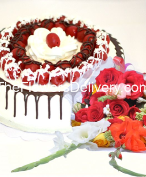 Delicious Creamy Cake With Flowers-Birthday cake and flowers-Online flower and cake shop- Cake and flowers for her-Cake and flowers for him-Wedding cake and flowers- Flower and cake delivery same day-TFD Pakistan- theflowerdelivery.com