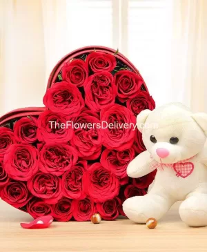 Anniversary Flowers and Gifts Faisalabad - TheFlowersDelivery.com