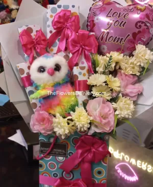 Mother's Day Flowers Gift Box Lahore - TFD Pakistan