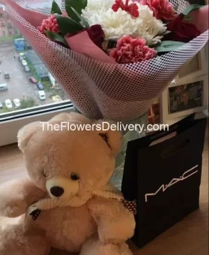 Combo Gift Deal Pakistan - TheFlowersDelivery.com