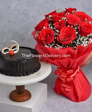 cake and bouquet- Theflowersdelivery.com