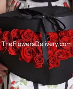 Heart Shaped Flower Box Lahore - TheFlowersDelivery.com
