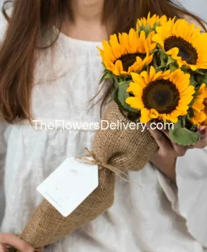 Fresh Flowers Delivery Islamabad - TheFlowersDelivery.com