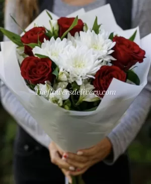 Best Flower Bouquet to Pakistan from France - TheFlowersDelivery.com